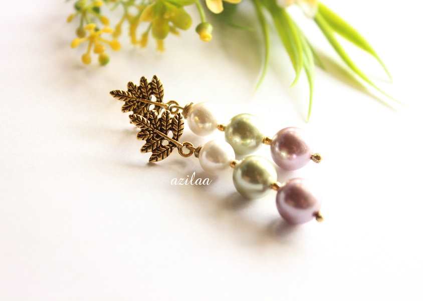 Classic pastel pearl necklace earrings