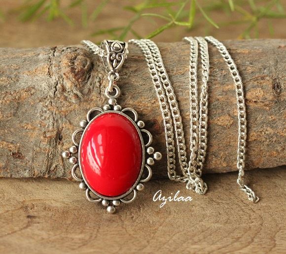 Ethnic Red quartz pendant chain necklace 
