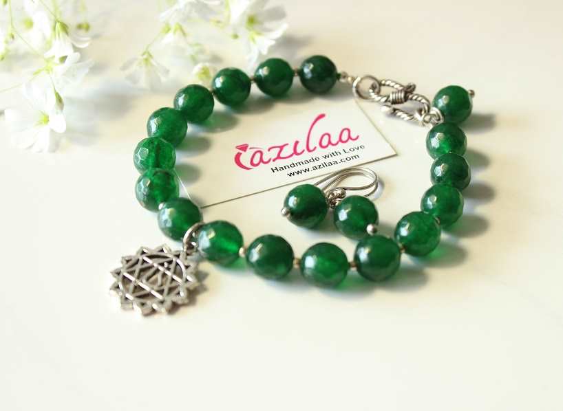Green heart Chakra gemstone beaded silver bracelet