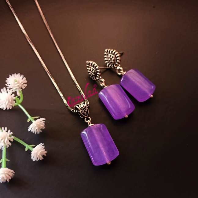 Lavender gemstone drop pendant earrings set