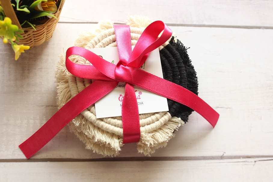 Modern Eco friendly fringe round coaster handmade 4 Pcs