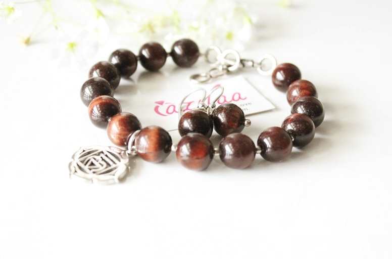 Root Chakra  tiger eye gemstone beaded silver bracelet