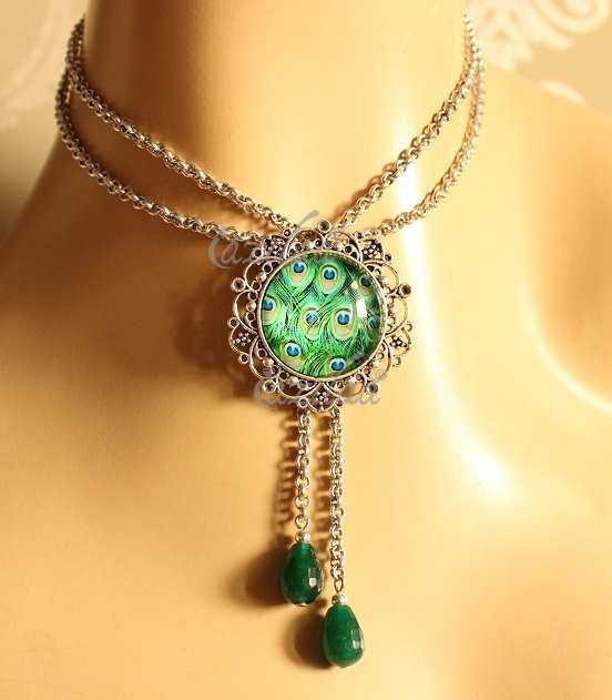 Vintage style Peacock green layered choker pendant necklace 